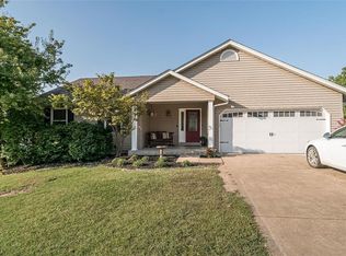12 Ridgeside Ct, Saint Charles, MO 63304