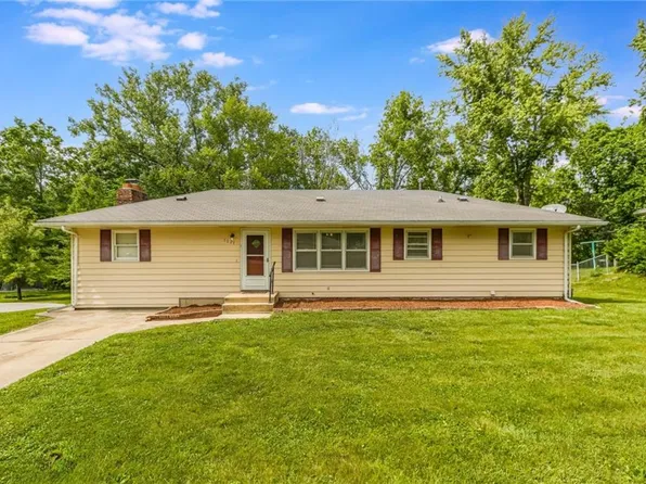 1221 Sunset St, Chillicothe, MO 64601