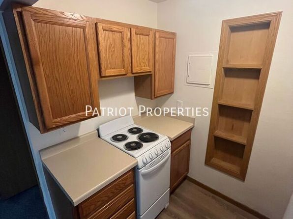 1117 Macarthur Rd #2