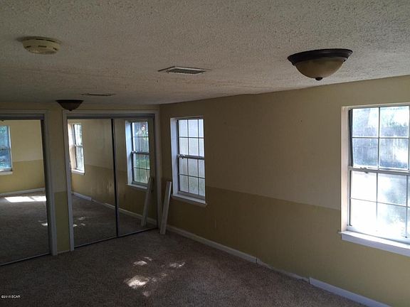 5th image of 3910 E 9th St