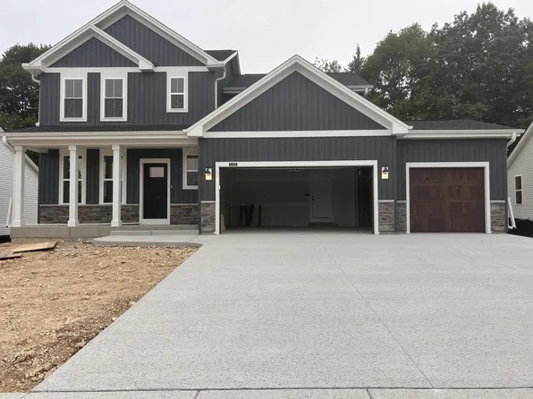 1131 Mount Vernon DRIVE, Hartford, WI 53027