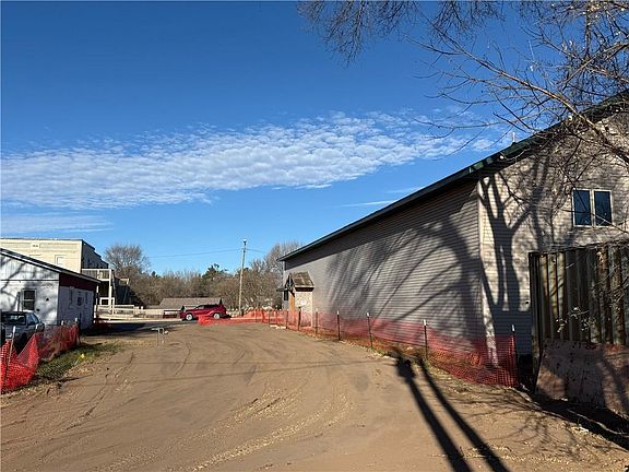 5th image of 317 W 5th Avenue