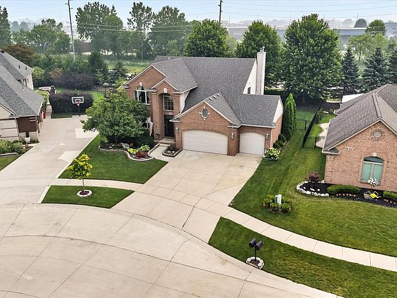4th image of 50414 Greycoat Ln