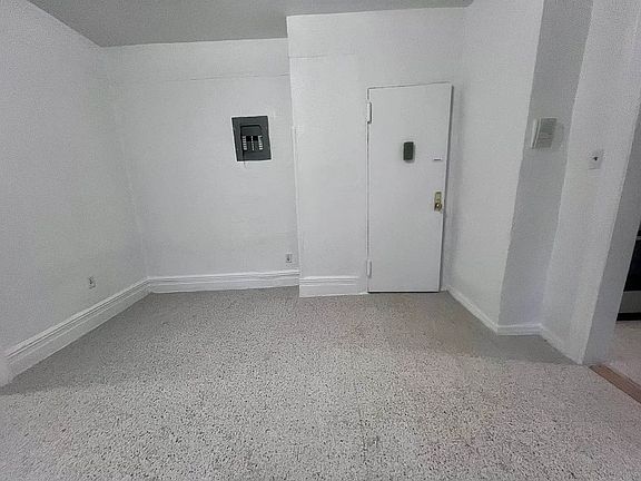 4th image of 1492 Amsterdam Ave #61