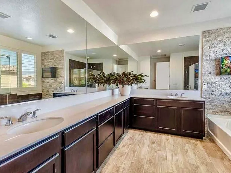 Custom luxurious master bath