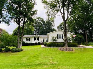 4724 Coach Hill Dr, Greenville, SC 29615