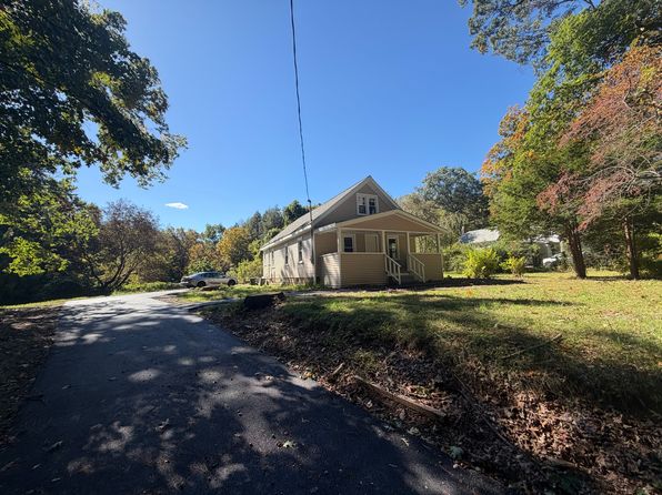 2600 Rosendale Rd