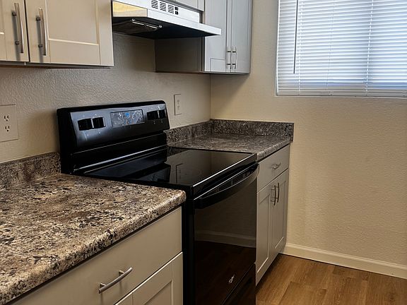 3rd image of 260 W 8th Ave APT 143