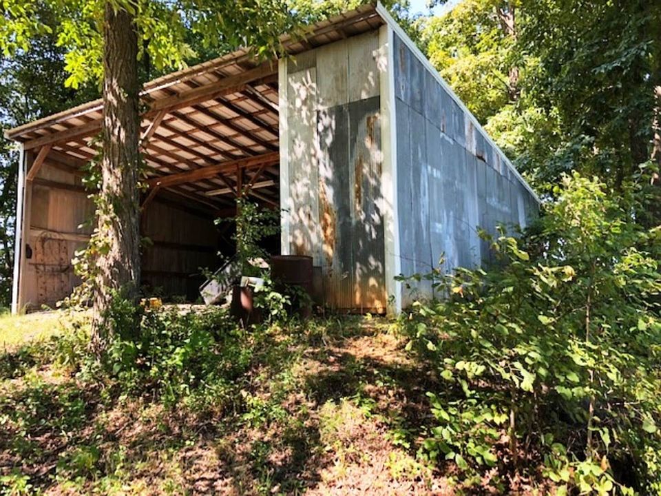 2nd image of Greensburg Rd
