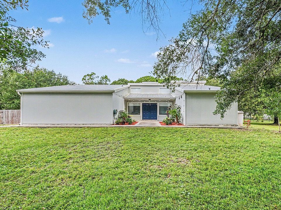 1st image of 2550 COREY Avenue
