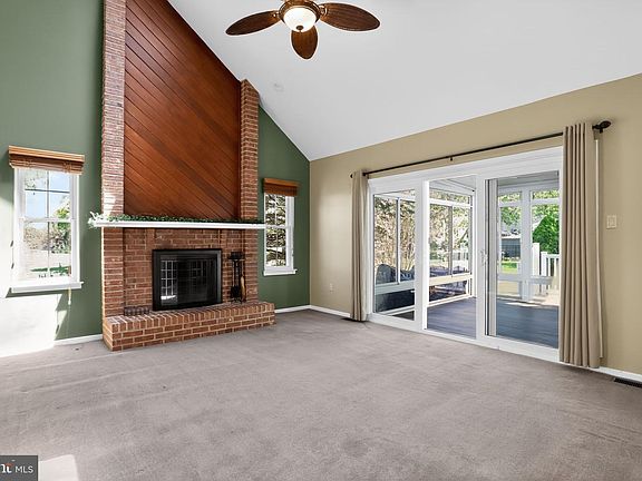 2nd image of 102 Grouse Ct