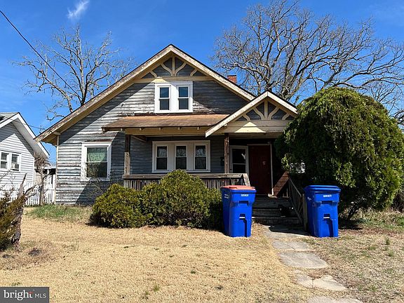 4th image of 423 N 6th St