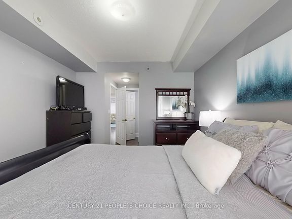 3rd image of 3045 Finch Ave W #2090