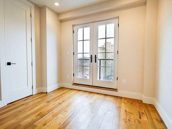 2nd image of 236 N 11th St #5B