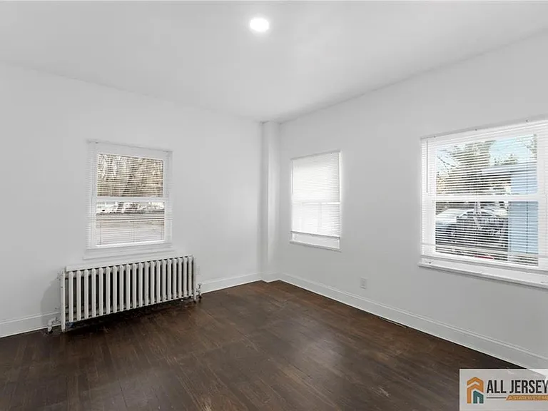 29 Grant St #1 — Photo 9