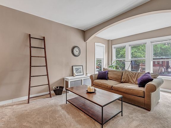 3rd image of 4021 N Saint Louis Ave