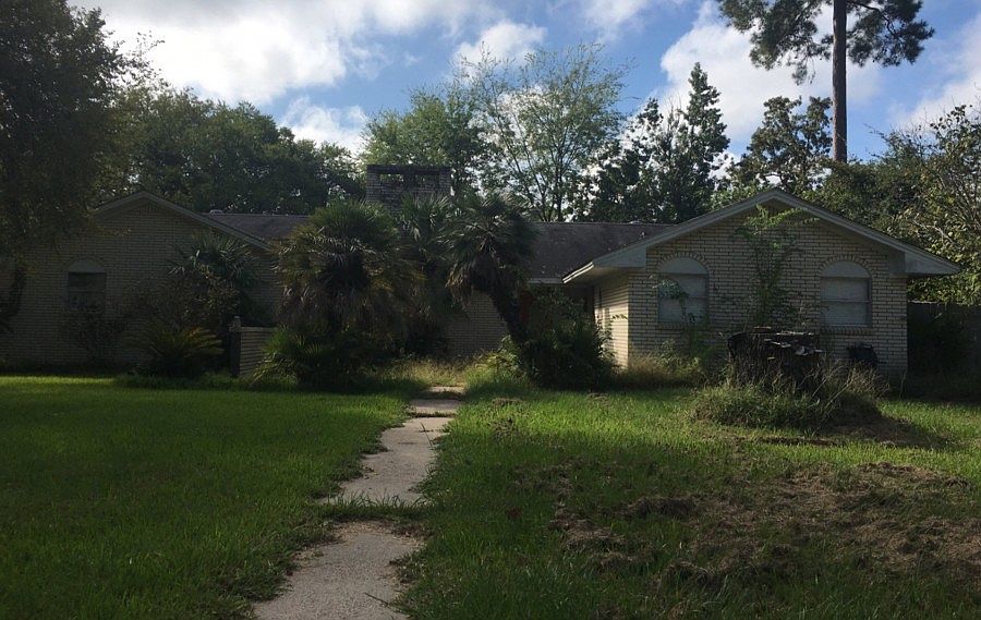 1st image of 412 Cunningham Dr
