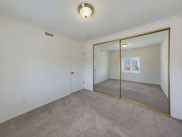 20361 Fee Ln — Photo 23