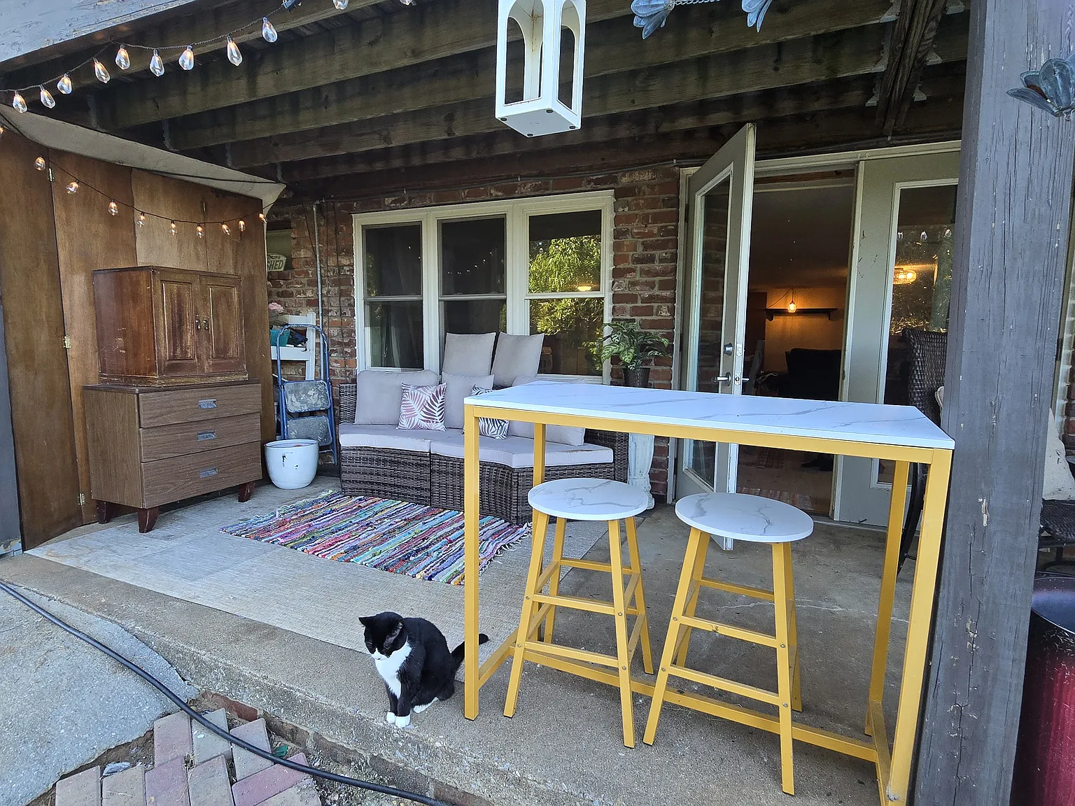 1 bed, 1200 sqft, $1,950 — Photo 2