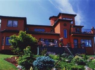 6700 SW Luana Beach Rd, Vashon, WA 98070