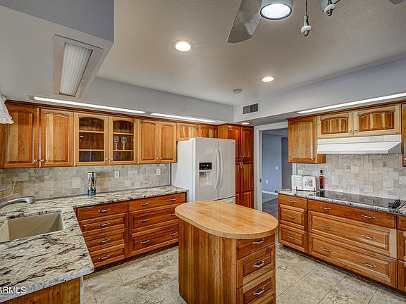 3rd image of 15818 N Nicklaus Ln