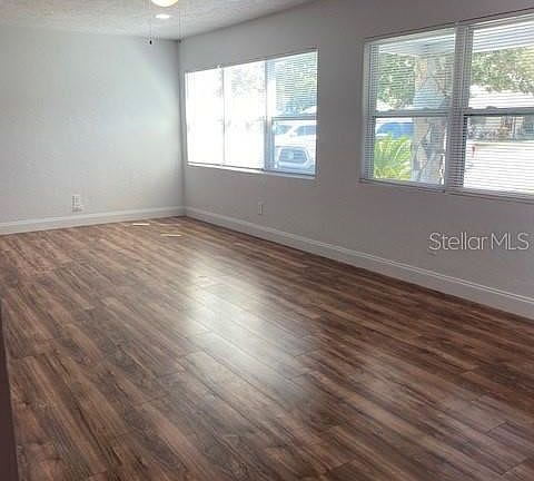 5th image of 4951 48th Ave N