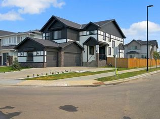 70 W South Shore Bay, Chestermere, AB T1X 2S1