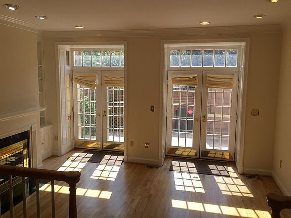 Living room gets afternoon sun