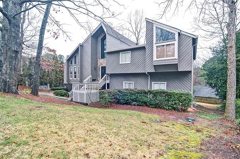 1st image of 4720 Misty Lake Ct NE