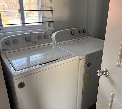 5th image of 1927 W 75th St