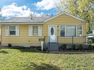 11044 Saint Kevin Ln, Saint Ann, MO 63074