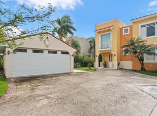 26 Flamboyan, Humacao, PR 00791