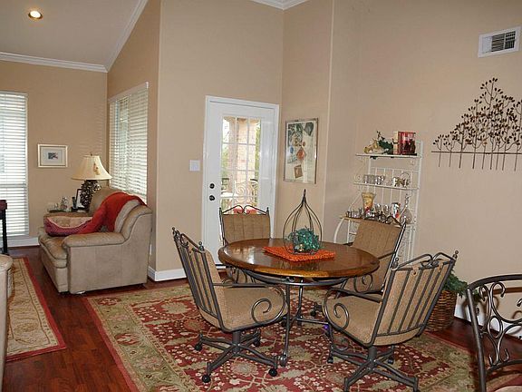 5th image of 6607 Lake Woodlands Dr APT 234