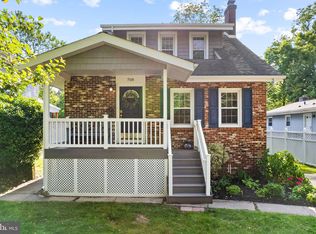 708 Grove St, Haddonfield, NJ 08033