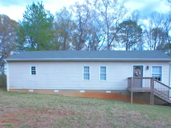 129 Dellwood Dr, Madison Heights, VA 24572