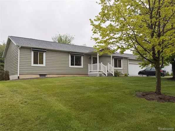 337 Lafayette St, Manchester, MI 48158