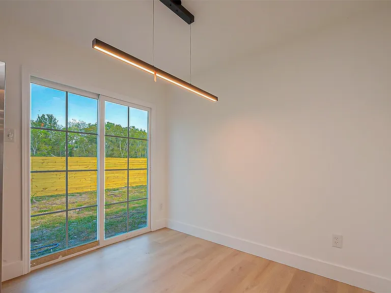 3010 Bandell Dr — Photo 12