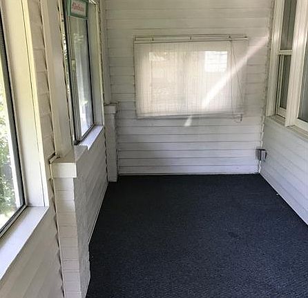 2nd image of 521 Catherine St