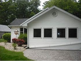 1st image of 25117 Raymond Ave