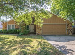 1405 N 26th St, Broken Arrow, OK 74014