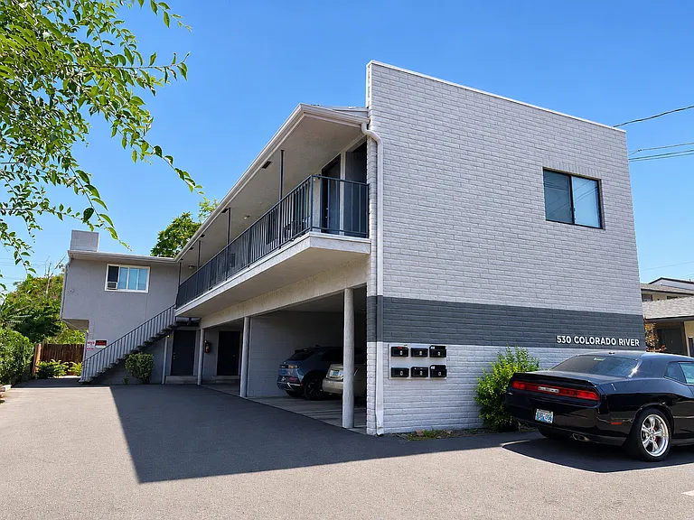530 Colorado River Blvd — Photo 10