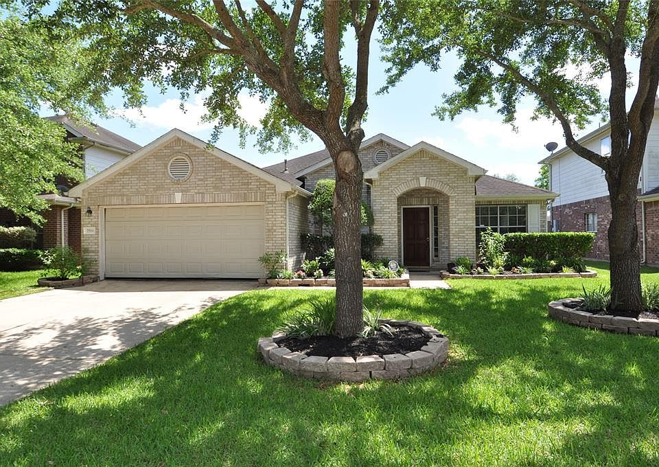 1st image of 2514 Willow Springs Ln