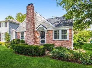 5943 Buena Vista St, Fairway, KS 66205