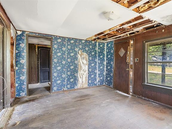 3rd image of 502 E California St