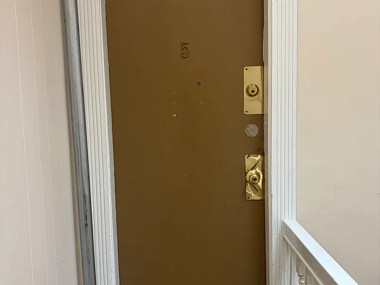 895 Huntington Ave #5 — Photo 1