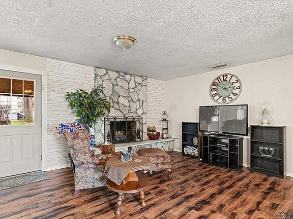 5th image of 323 Northshore Cir