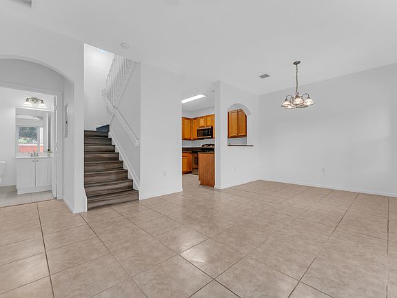 4th image of 2768 SW 120th Terrace #1003