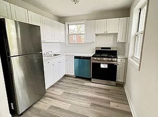 61-09 Cloverdale Blvd #2B, Oakland Gardens, NY 11364