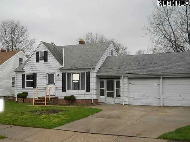 5216 Arch St photo 1