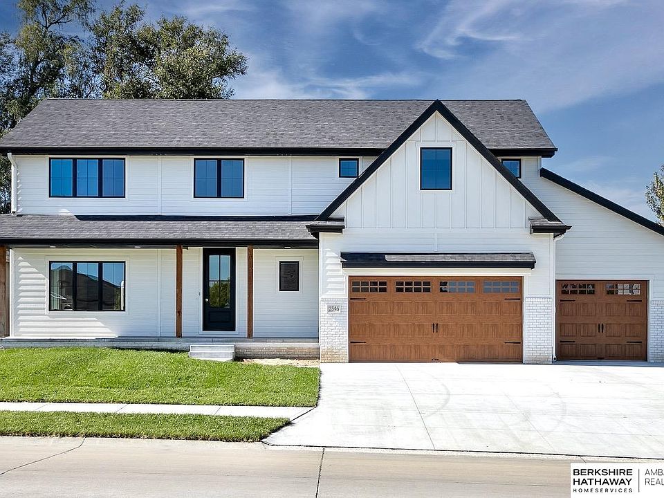 1st image of 2546 N 188th St
